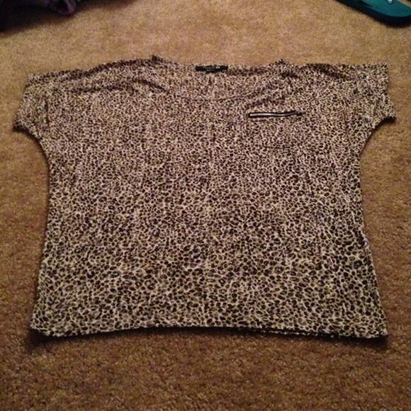 Forever 21 Cheetah Top - Picture 3 of 3
